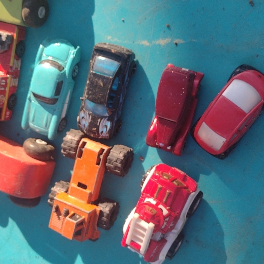 Assorted Colorful Toy Cars Set - Picture 3 of 4